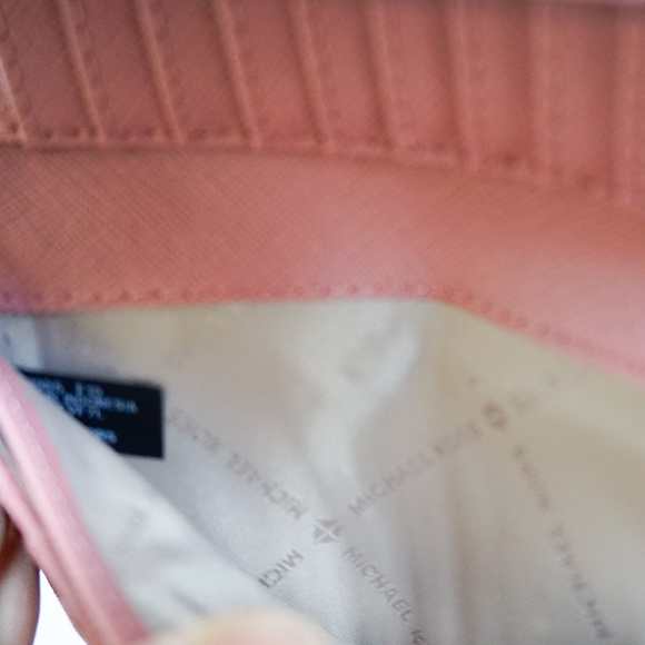 Michael Kors Jet Set LG Trifold Wallet Pink Rose - Picture 8 of 8